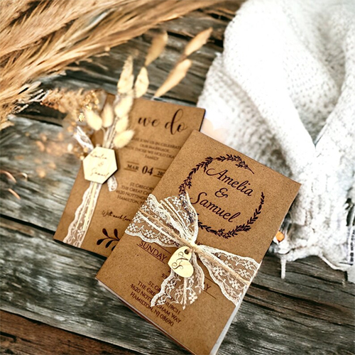 mixed-wooden-wedding-invitation-cards